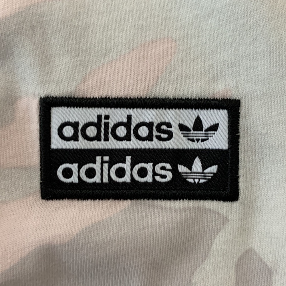 Adidas Originals NWT Rouged AOP T-Shirt size XL - Picture 5 of 10
